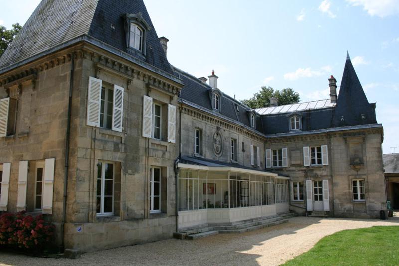 Machemont Chateau De Roberville מראה חיצוני תמונה